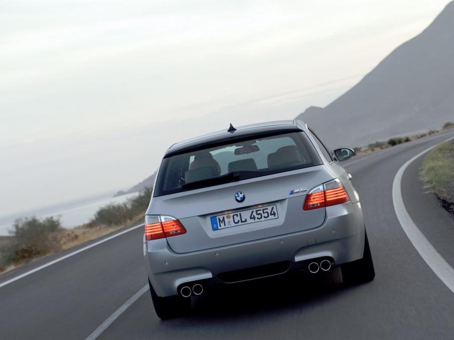  BMW M5 Touring 2007 года  (фото 44 из 56)